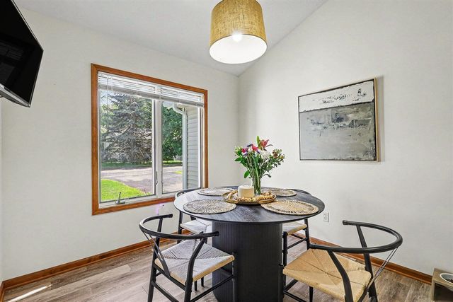 321 Nestlewood Drive, Holland, MI 49424