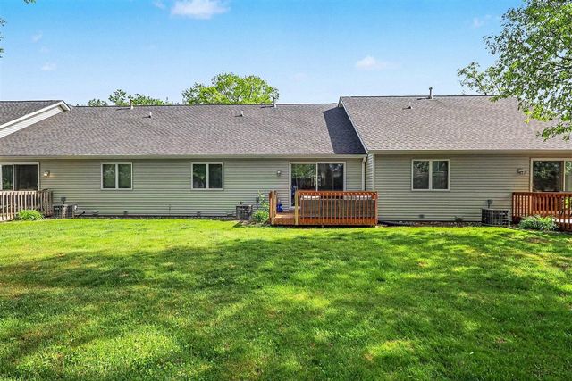 321 Nestlewood Drive, Holland, MI 49424