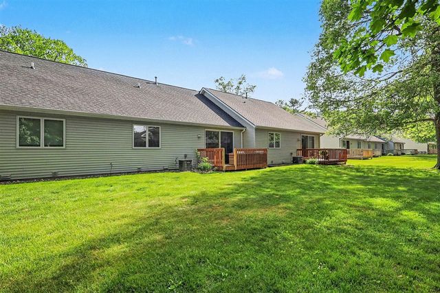 321 Nestlewood Drive, Holland, MI 49424