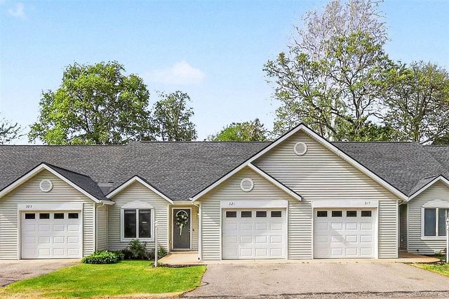 321 Nestlewood Drive, Holland, MI 49424