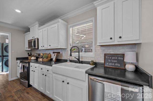 94 Leopard Drive, Waynesville, NC 28786