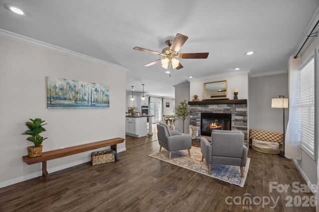 94 Leopard Drive, Waynesville, NC 28786