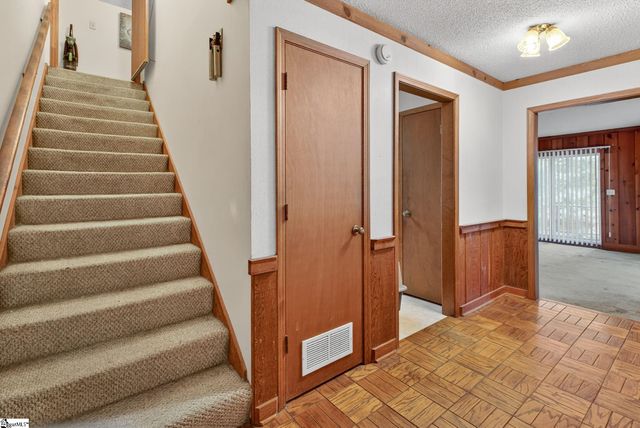 291 Dean Road, Greer, SC 29651