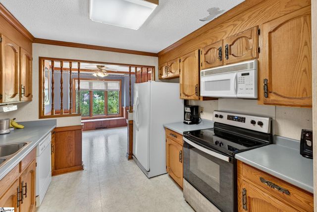 291 Dean Road, Greer, SC 29651