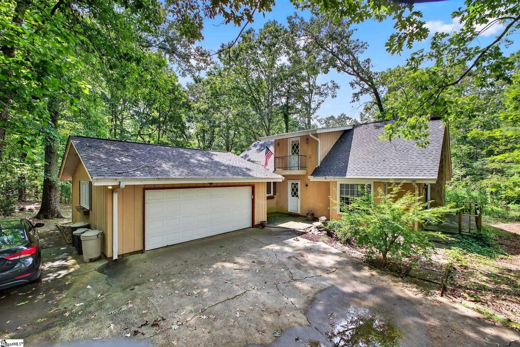 291 Dean Road, Greer, SC 29651