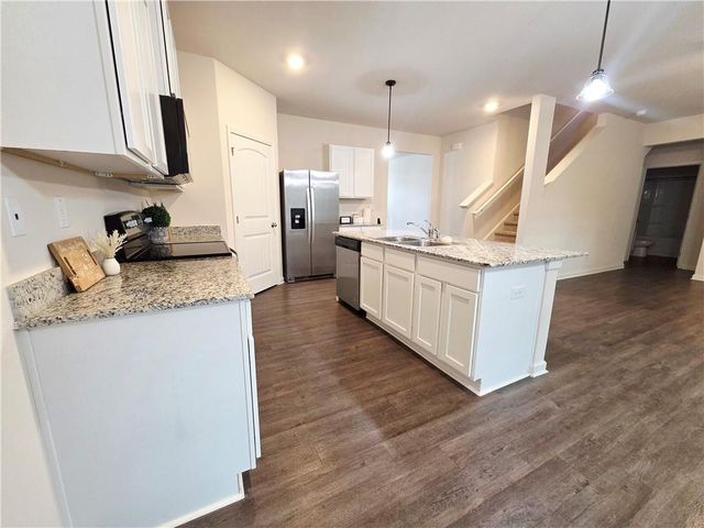 306 Walnut Grove Way, Pendergrass, GA 30567