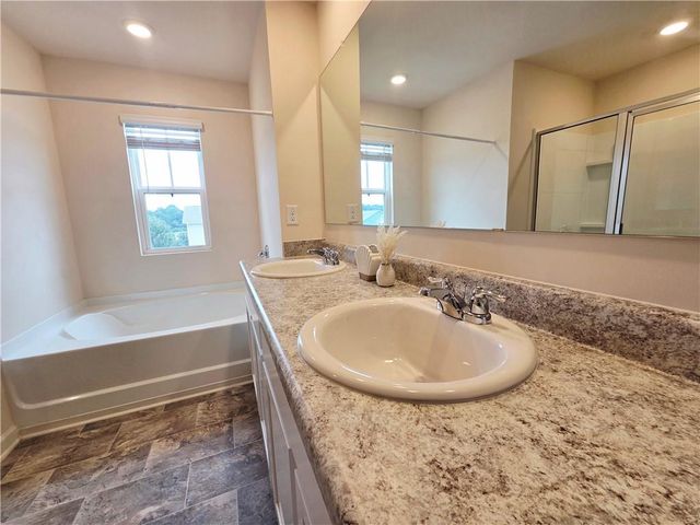 306 Walnut Grove Way, Pendergrass, GA 30567