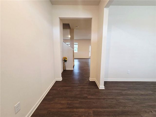 306 Walnut Grove Way, Pendergrass, GA 30567