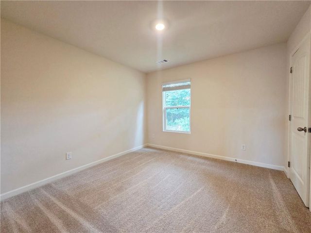 306 Walnut Grove Way, Pendergrass, GA 30567