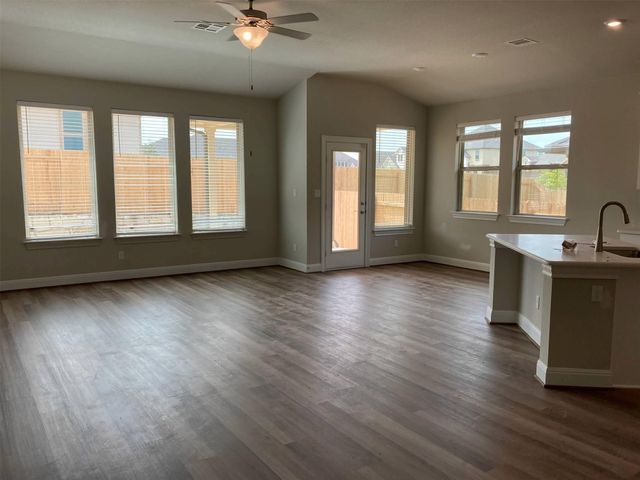 133 Birkshire DR, Georgetown, TX 78626