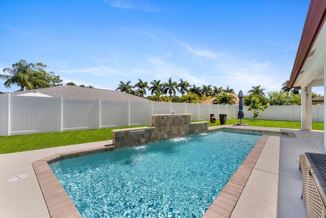107 Sycamore Drive, Royal Palm Beach, FL 33411