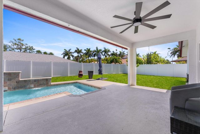 107 Sycamore Drive, Royal Palm Beach, FL 33411