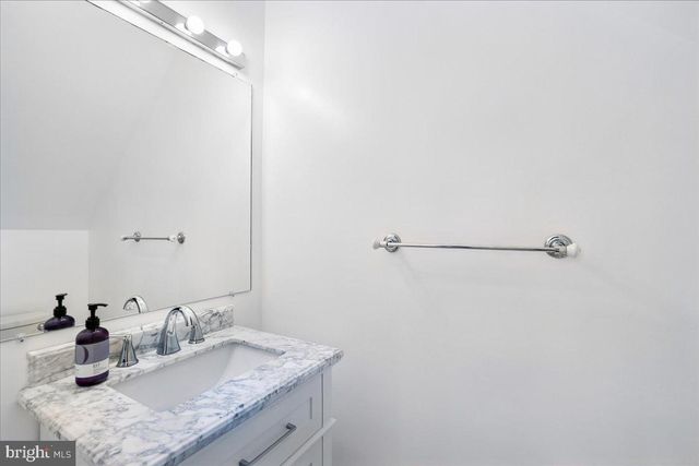 8946 SKYROCK CT, Columbia, MD 21046