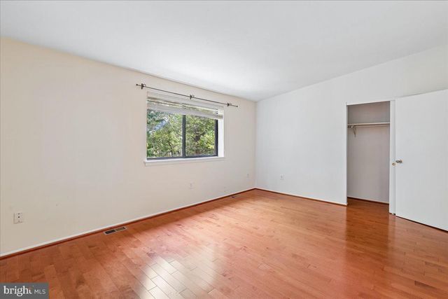 8946 SKYROCK CT, Columbia, MD 21046