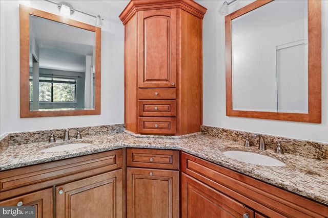 8946 SKYROCK CT, Columbia, MD 21046