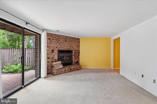8946 SKYROCK CT, Columbia, MD 21046