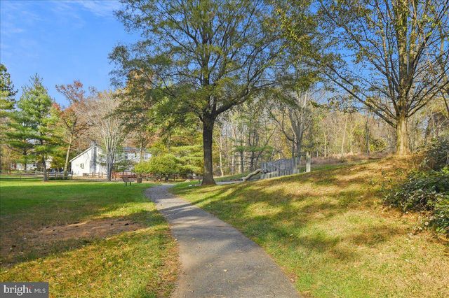 8946 SKYROCK CT, Columbia, MD 21046