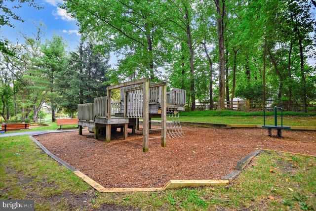 8946 SKYROCK CT, Columbia, MD 21046