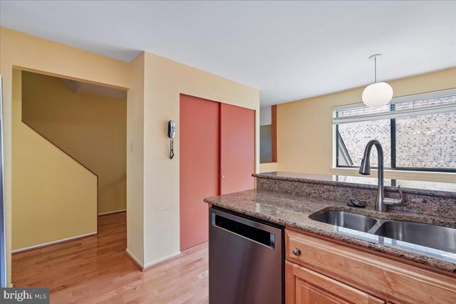 8946 SKYROCK CT, Columbia, MD 21046