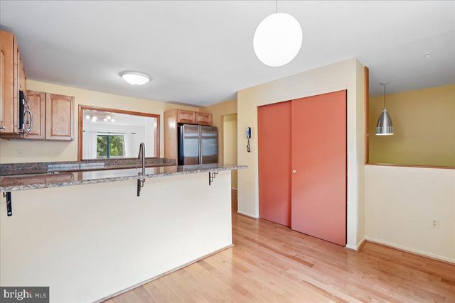 8946 SKYROCK CT, Columbia, MD 21046