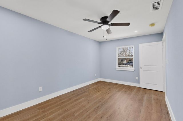 4813 Pebbleridge Drive, Balch Springs, TX 75180