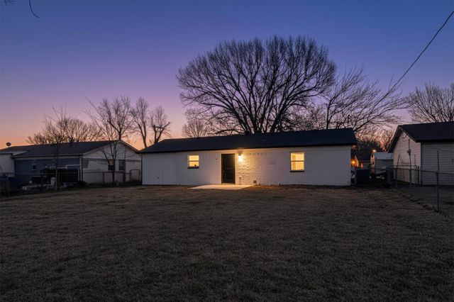 4813 Pebbleridge Drive, Balch Springs, TX 75180