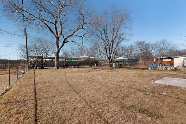 4813 Pebbleridge Drive, Balch Springs, TX 75180