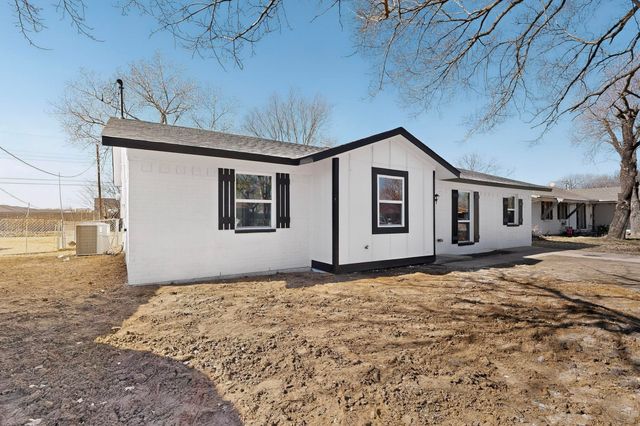 4813 Pebbleridge Drive, Balch Springs, TX 75180