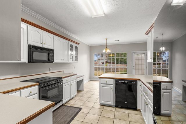 1325 Clarence Drive, Conway, AR 72034