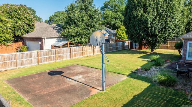 1325 Clarence Drive, Conway, AR 72034