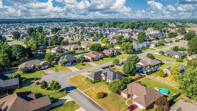 1325 Clarence Drive, Conway, AR 72034