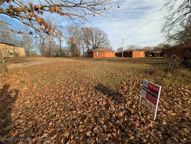 1118 STRAWBERRY Lane, Cedarville, AR 72932