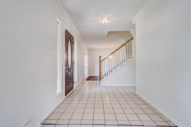 811 Valleycreek Road, Mesquite, TX 75181