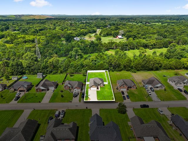 2029 Barretts Ridge Dr, Murfreesboro, TN 37130