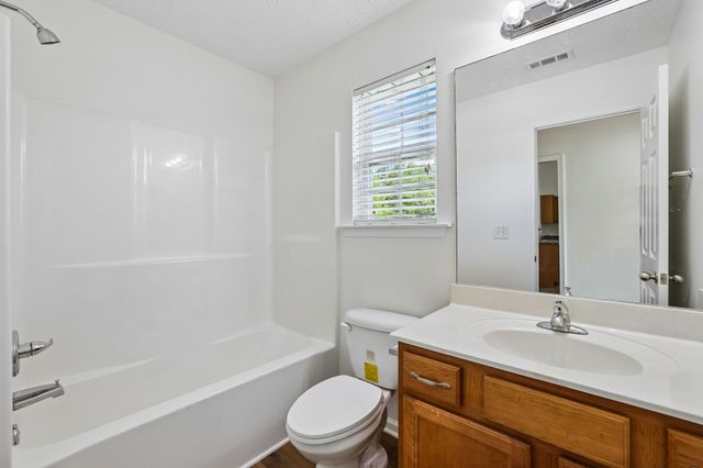 2029 Barretts Ridge Dr, Murfreesboro, TN 37130