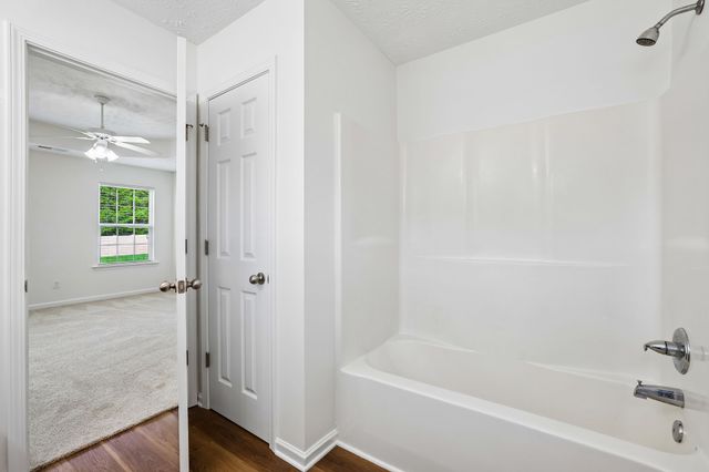 2029 Barretts Ridge Dr, Murfreesboro, TN 37130