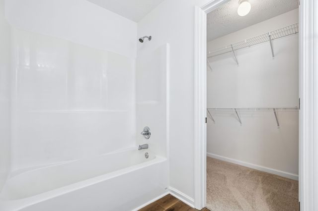 2029 Barretts Ridge Dr, Murfreesboro, TN 37130