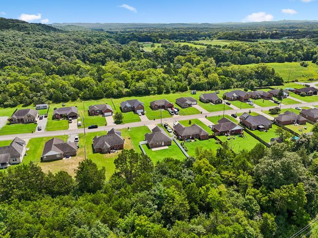2029 Barretts Ridge Dr, Murfreesboro, TN 37130