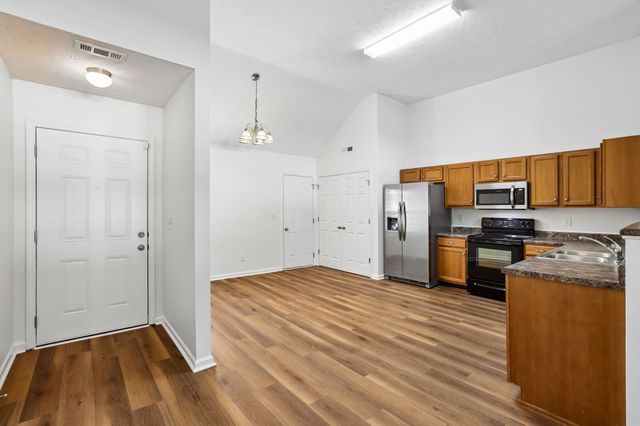 2029 Barretts Ridge Dr, Murfreesboro, TN 37130