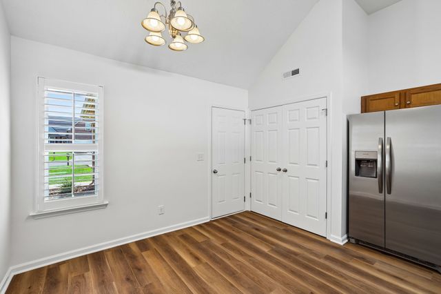 2029 Barretts Ridge Dr, Murfreesboro, TN 37130