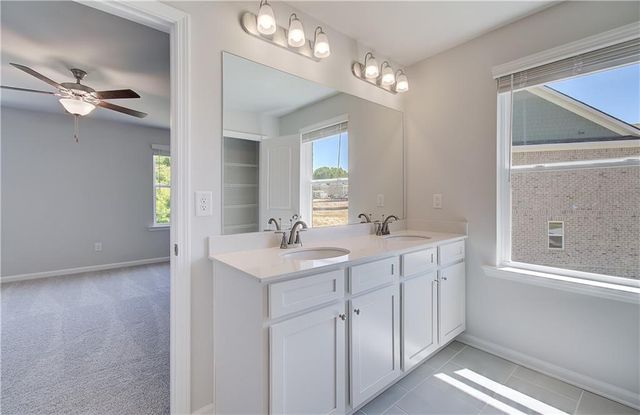 278 Arnewood Circle, Mcdonough, GA 30253