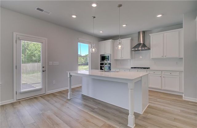 278 Arnewood Circle, Mcdonough, GA 30253