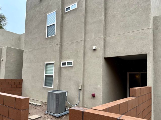 267 San Clemente Avenue NW, Albuquerque, NM 87107