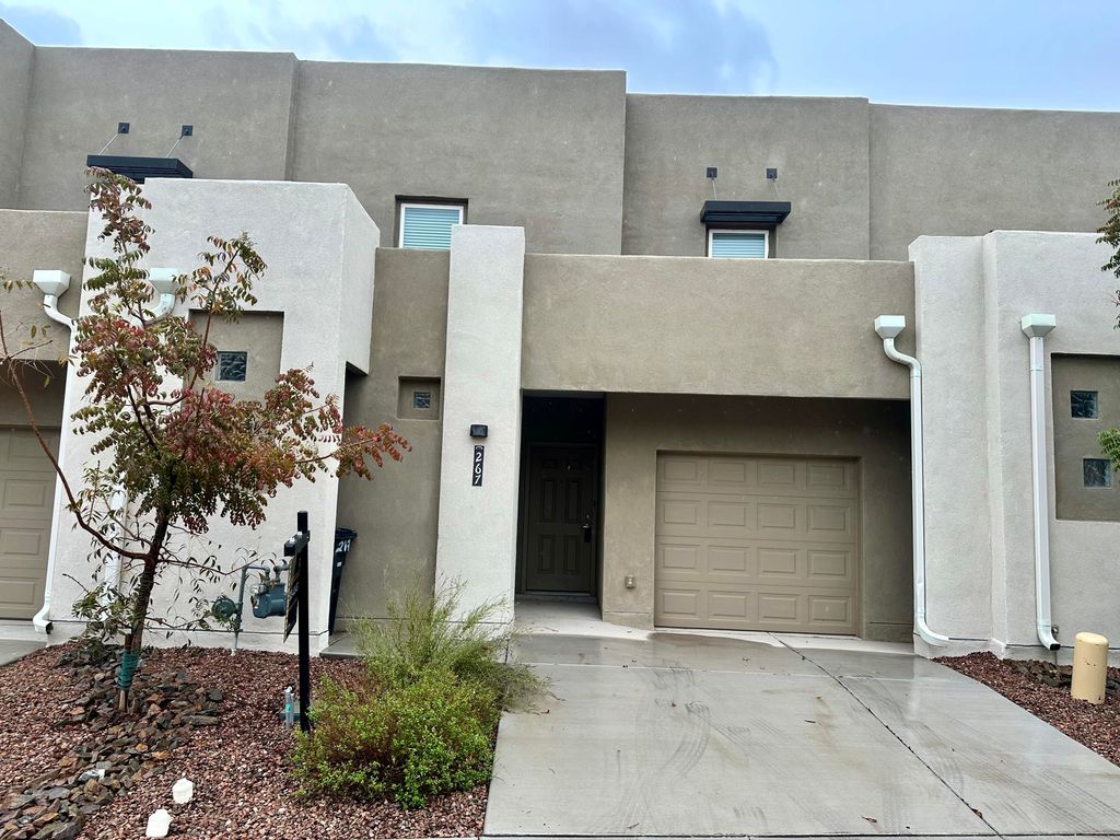 267 San Clemente Avenue NW, Albuquerque, NM 87107