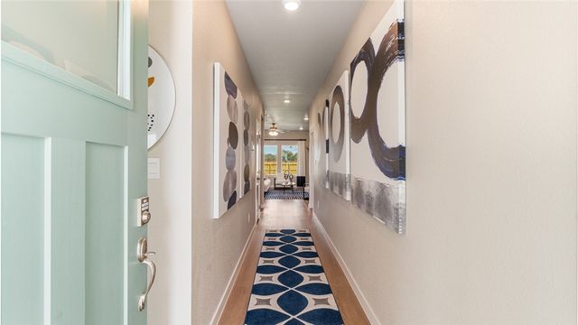 146 Aruba Dr, Rockport, TX 78382