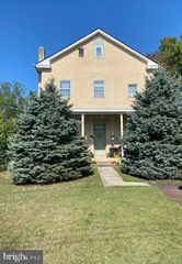 25 FIFTH AVE, Trappe, PA 19426