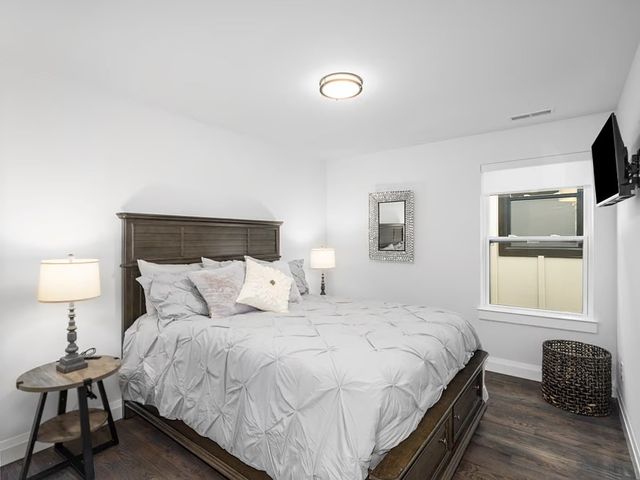 2307B Burns St, Nashville, TN 37216