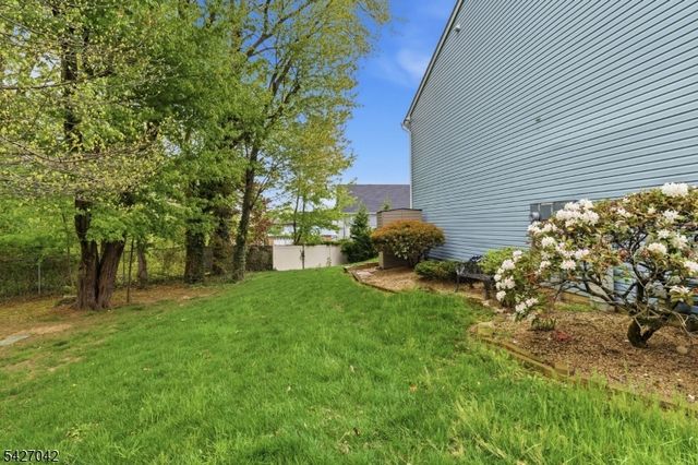 82 Cliffwood Ave, Aberdeen Twp., NJ 07721