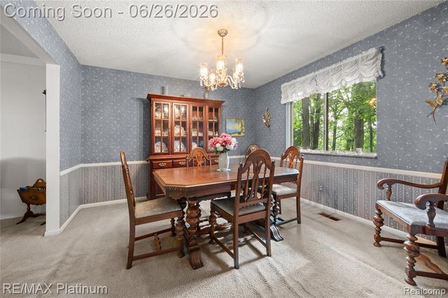 9460 Deer Park Court, Fenton, MI 48430