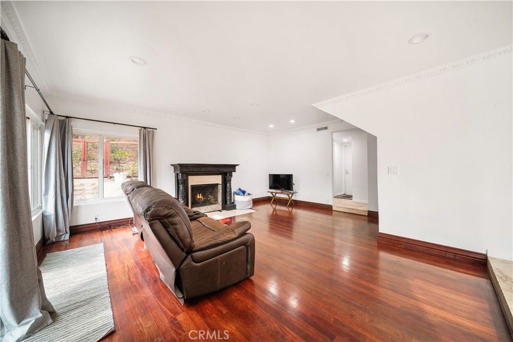 Image 16 of property listing at 1759 Paseo Verano, San Dimas, CA 91773